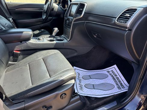 Used 2018 Jeep Grand Cherokee Limited w/ Luxury Group II image 25