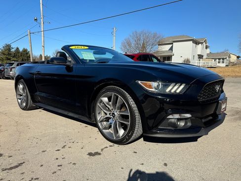Used 2015 Ford Mustang Premium image 33
