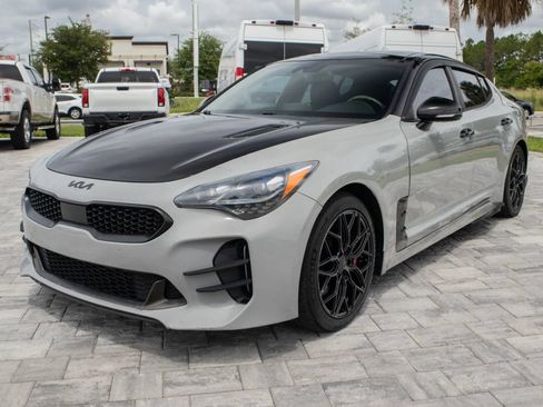 Used 2018 Kia Stinger GT1 AWD/4WD image 3