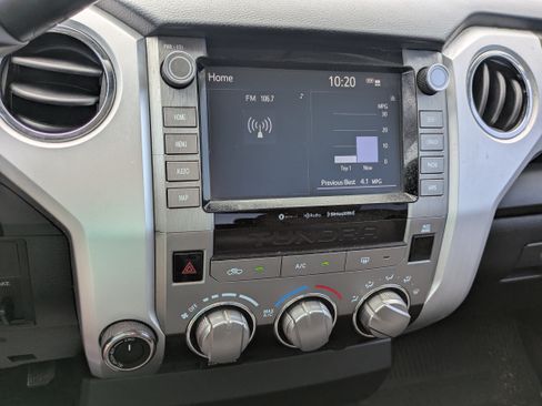 Used 2021 Toyota Tundra SR5 AWD/4WD image 16