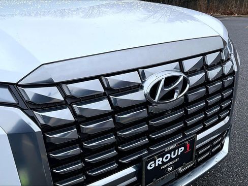 Used 2024 Hyundai Palisade Calligraphy image 32