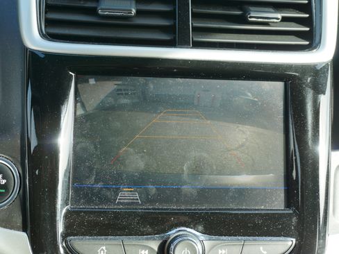 Used 2020 Chevrolet Sonic LT w/ Convenience Package image 14