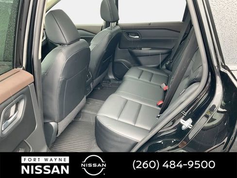 Certified 2023 Nissan Rogue SV w/ SV Premium B Package AWD/4WD image 15