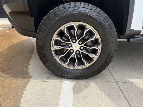 Used 2018 Chevrolet Colorado ZR2 AWD/4WD image 46
