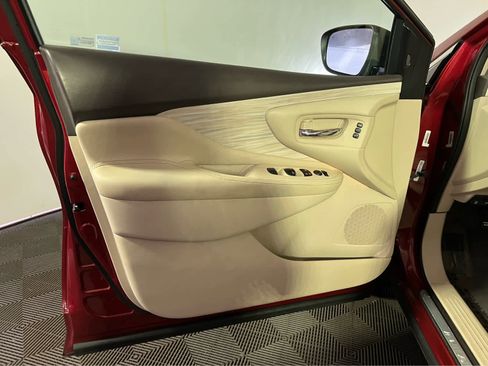 Used 2018 Nissan Murano SL w/ Moonroof Package image 23