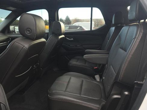 Used 2022 Chevrolet Traverse RS w/ LPO, Floor Liner Package image 9