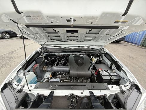 Used 2023 Toyota Tacoma TRD Sport AWD/4WD image 28