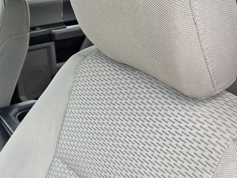 Used 2019 Ford F350 XLT w/ XLT Premium Package AWD/4WD image 7