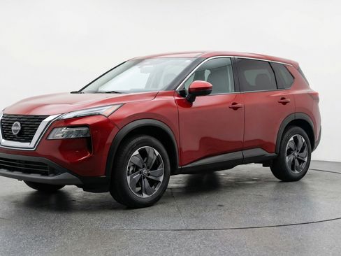 Used 2025 Nissan Rogue SV FWD image 3