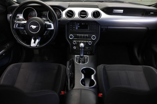 Used 2019 Ford Mustang GT RWD image 2