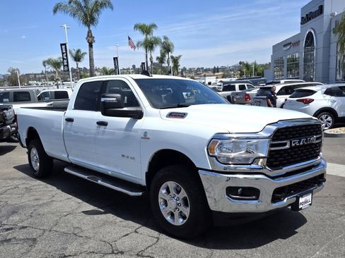 Certified 2024 RAM 3500 Big Horn AWD/4WD image 6