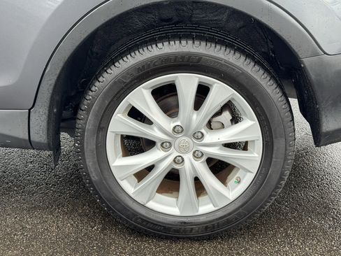 Used 2014 Toyota RAV4 Limited image 43