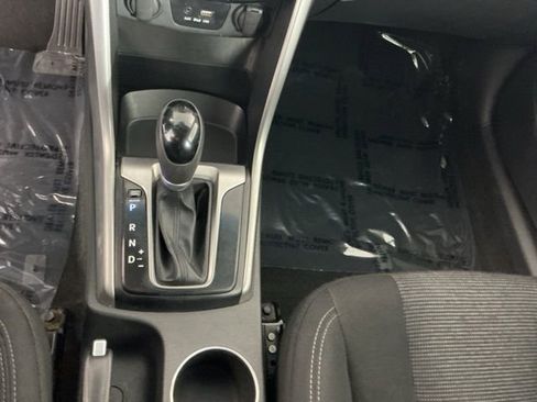 Used 2016 Hyundai Elantra GT FWD image 18