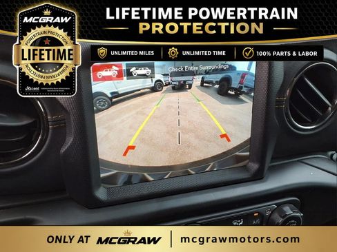Used 2022 Jeep Wrangler Unlimited Sahara AWD/4WD image 19