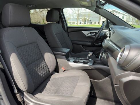Used 2019 Chevrolet Blazer LT FWD image 27