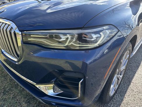 Used 2021 BMW X7 xDrive40i w/ Premium Package 2 image 9