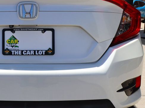 Used 2018 Honda Civic EX image 20