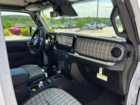 New 2026 Jeep Gladiator Sport AWD/4WD image 28