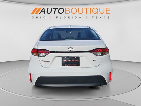 Used 2025 Toyota Corolla LE FWD image 4