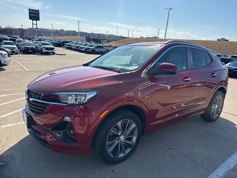 Used 2021 Buick Encore GX Select w/ Sport Touring Package image 1