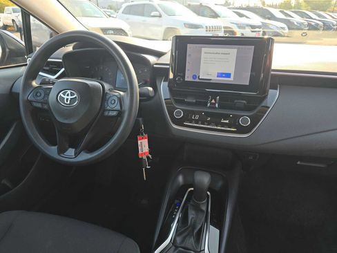 Used 2024 Toyota Corolla LE FWD image 14