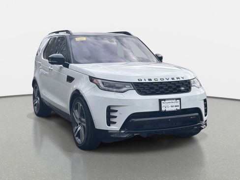 Used 2023 Land Rover Discovery S R-Dynamic image 3