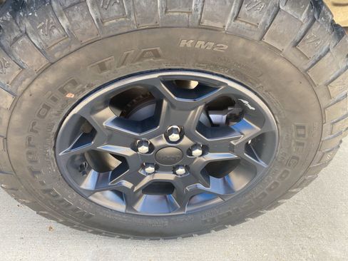 Used 2023 Jeep Gladiator Sport w/ Trailer Tow Package image 7