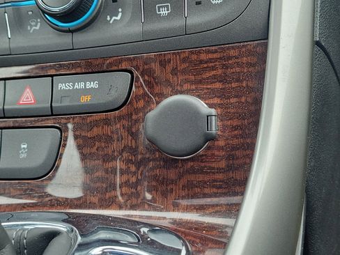 Used 2013 Chevrolet Malibu LT image 35