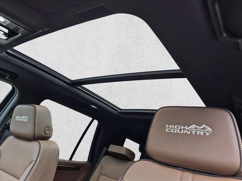New 2026 Chevrolet Tahoe High Country AWD/4WD image 14