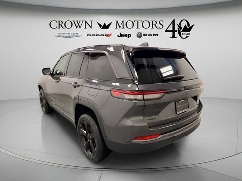 Used 2026 Jeep Grand Cherokee Limited w/ Limited Altitude Package AWD/4WD image 4
