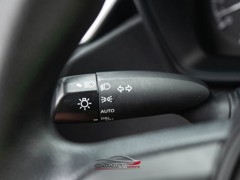 Used 2020 Toyota Corolla LE image 24