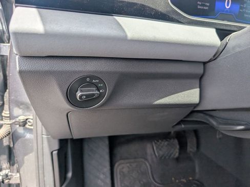 New 2025 Volkswagen Jetta SE image 20