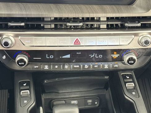 Used 2024 Kia Telluride EX AWD/4WD image 20
