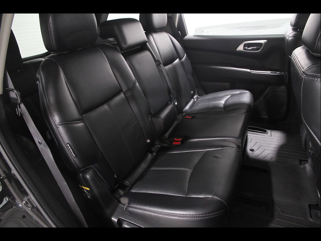 Used 2019 Nissan Pathfinder SL AWD/4WD image 20