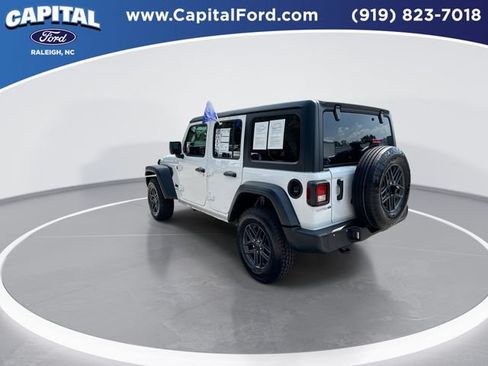 Used 2024 Jeep Wrangler Unlimited Sport AWD/4WD image 6
