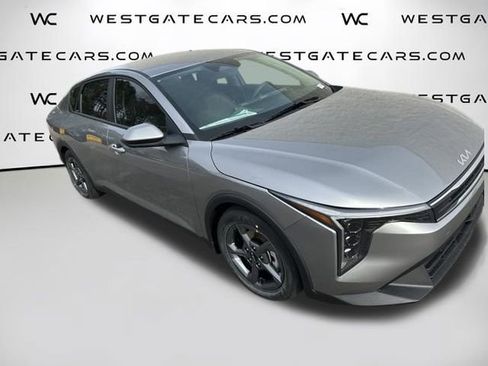 New 2025 Kia K4 LXS image 11