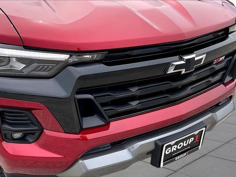Used 2025 Chevrolet Colorado Z71 w/ Technology Package AWD/4WD image 30