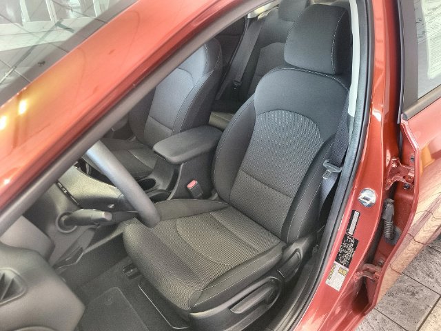 Used 2023 Kia Forte LXS w/ LXS Technology Package FWD image 11