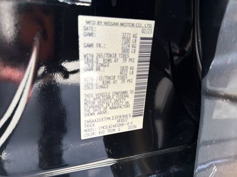 Used 2023 Nissan Titan SV RWD image 32