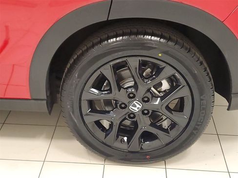 Certified 2025 Honda HR-V Sport image 22