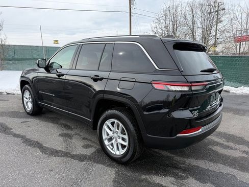 Used 2023 Jeep Grand Cherokee Laredo w/ Luxury Tech Group I image 8