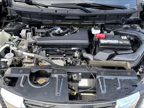 Used 2020 Nissan Rogue SL FWD image 29
