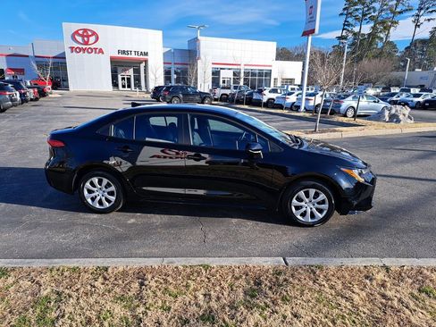 Used 2026 Toyota Corolla LE image 6