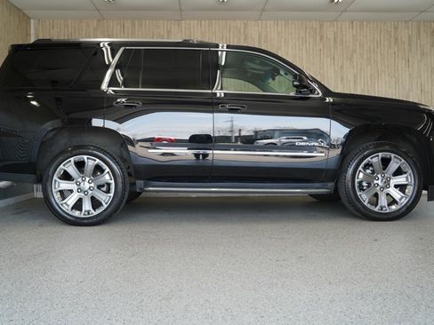 Used 2016 GMC Yukon Denali w/ Open Road Package image 4