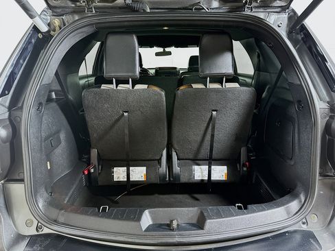 Used 2017 Ford Explorer XLT w/ Equipment Group 202A image 24