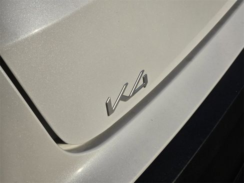 New 2025 Kia K4 LX image 7