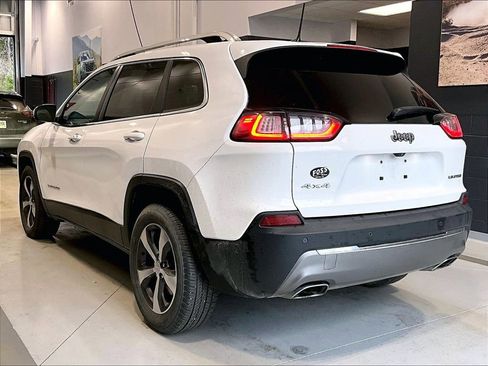 Used 2019 Jeep Cherokee Limited image 6