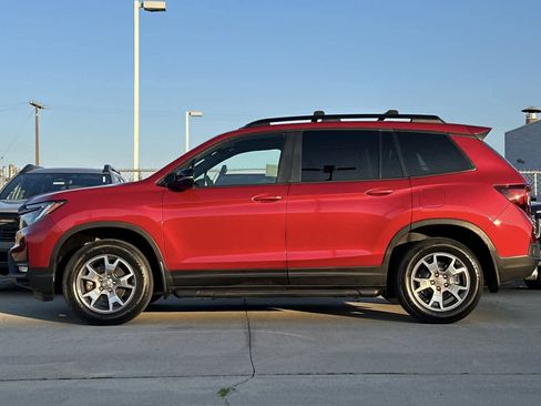 Used 2023 Honda Passport TrailSport image 6