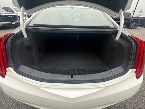 Used 2017 Cadillac XTS Luxury image 10