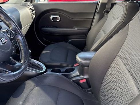 Used 2016 Kia Soul + w/ Designer's Package image 6